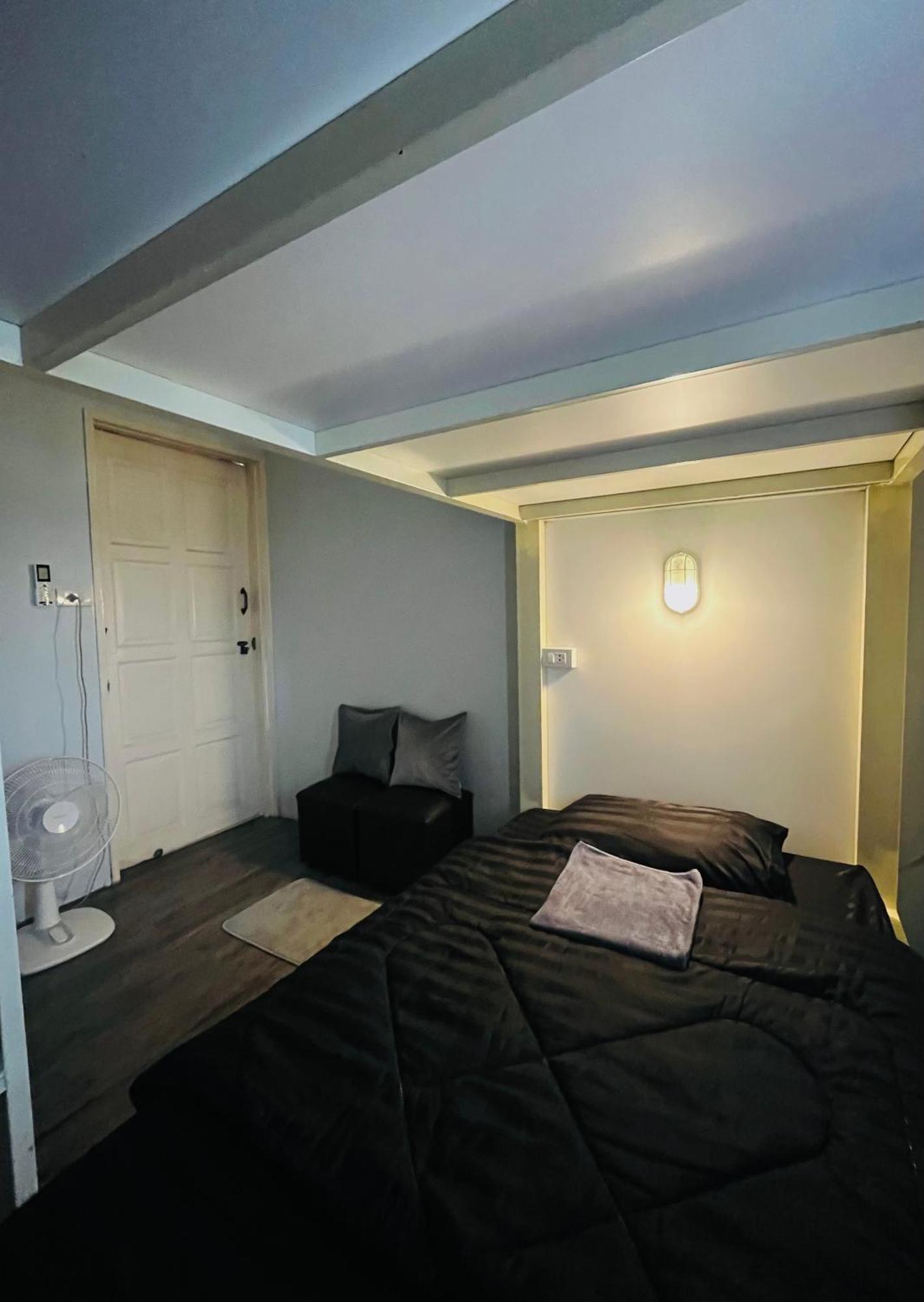 פרה נאקון סי איוטאיה Patone Hostel מראה חיצוני תמונה